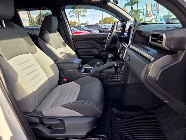 Used 2024 Toyota Tacoma TRD Sport AWD/4WD image 17