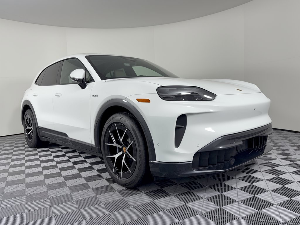 New 2026 Porsche Cayenne Coupe AWD/4WD image 7