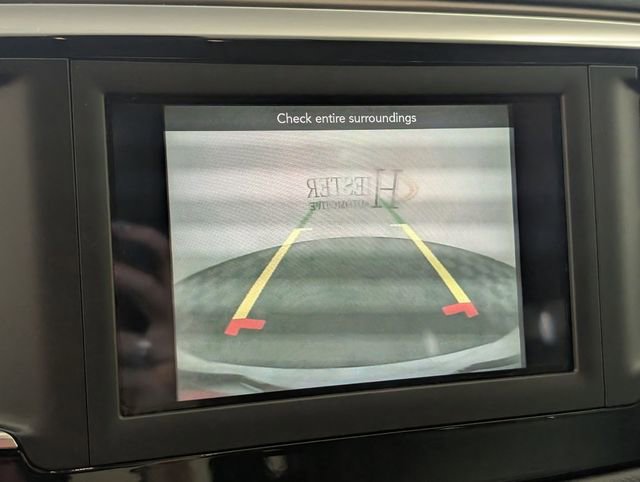 Used 2019 Chrysler Pacifica Touring-L image 20