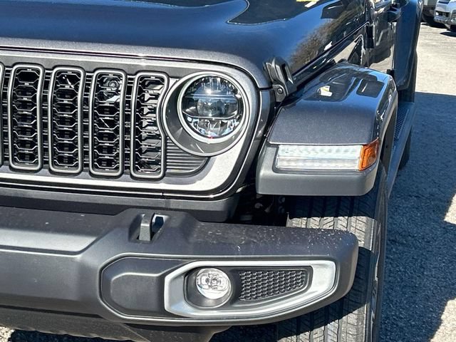 New 2026 Jeep Gladiator Mojave AWD/4WD image 9