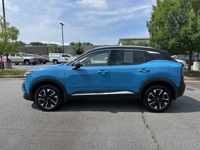 Certified 2025 Nissan Kicks SR FWD image 8