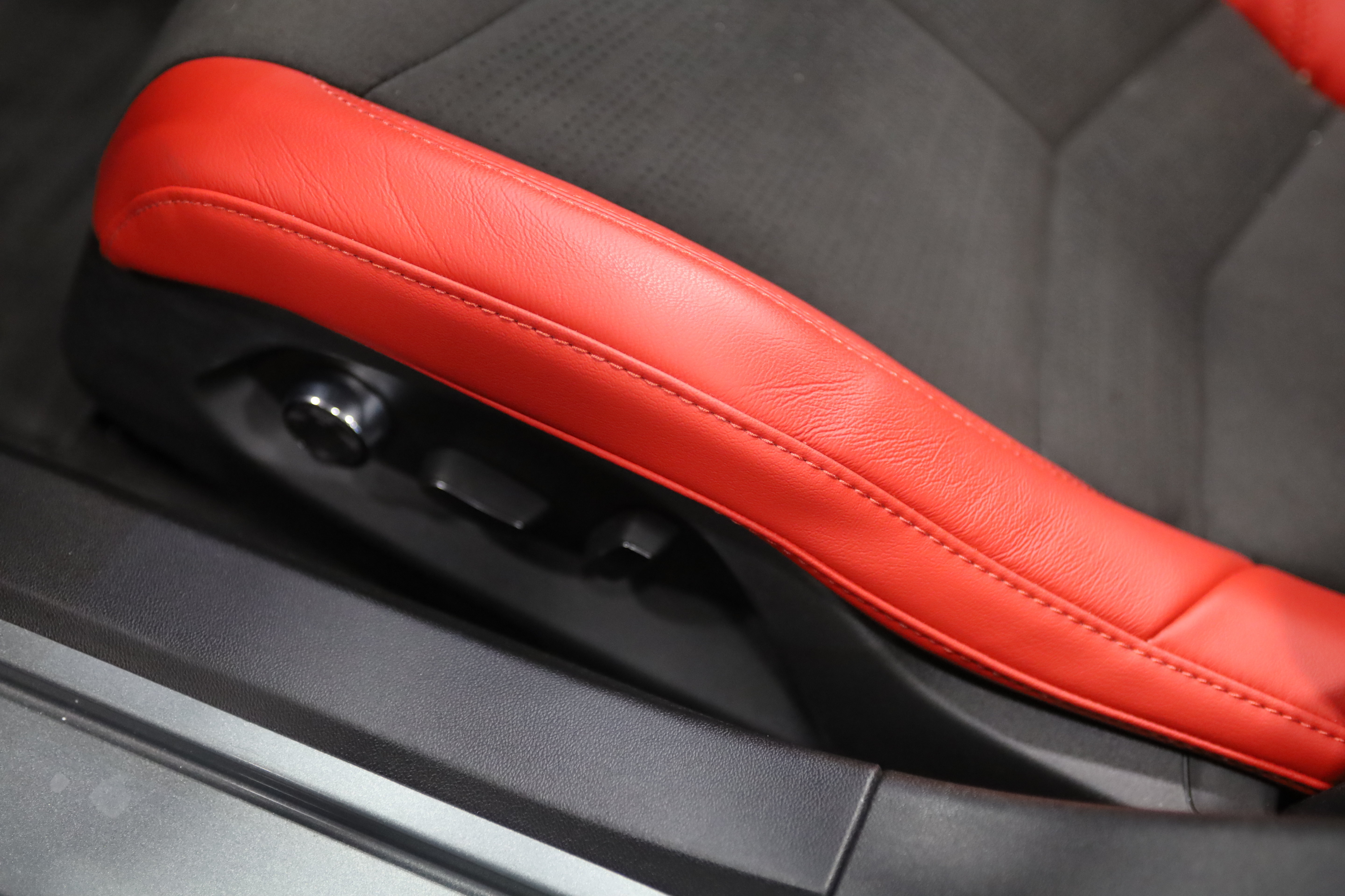 Used 2024 Chevrolet Corvette Z06 RWD image 20