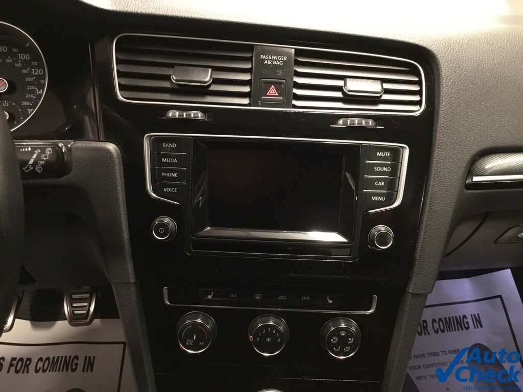 Used 2015 Volkswagen GTI SE w/ Lighting Package (SEL) FWD image 49