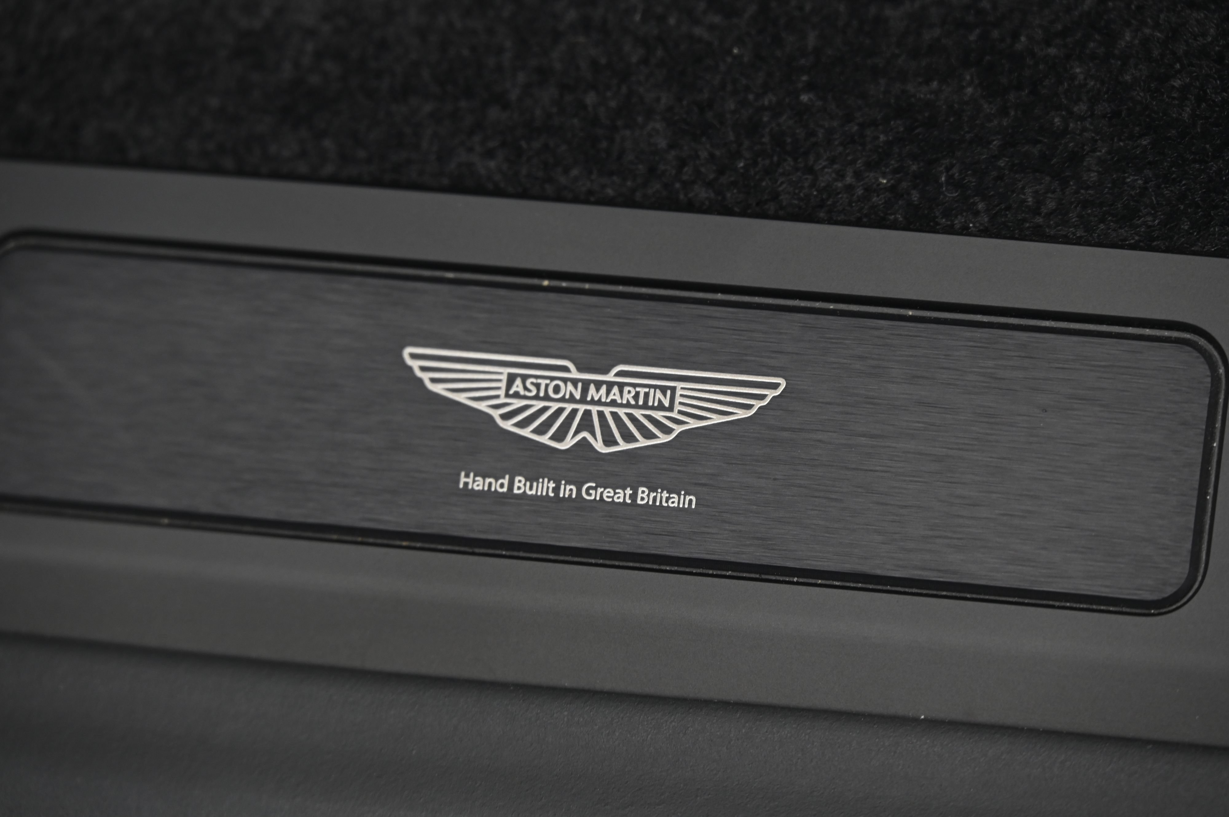 Used 2026 Aston Martin V8 Vantage Coupe RWD image 26