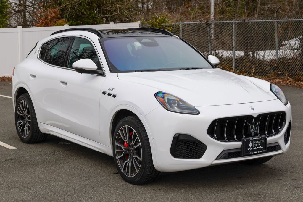 Certified 2023 Maserati Grecale GT image 9