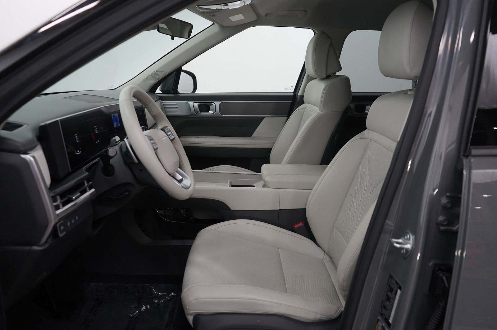 Used 2025 Hyundai Santa Fe SEL image 16