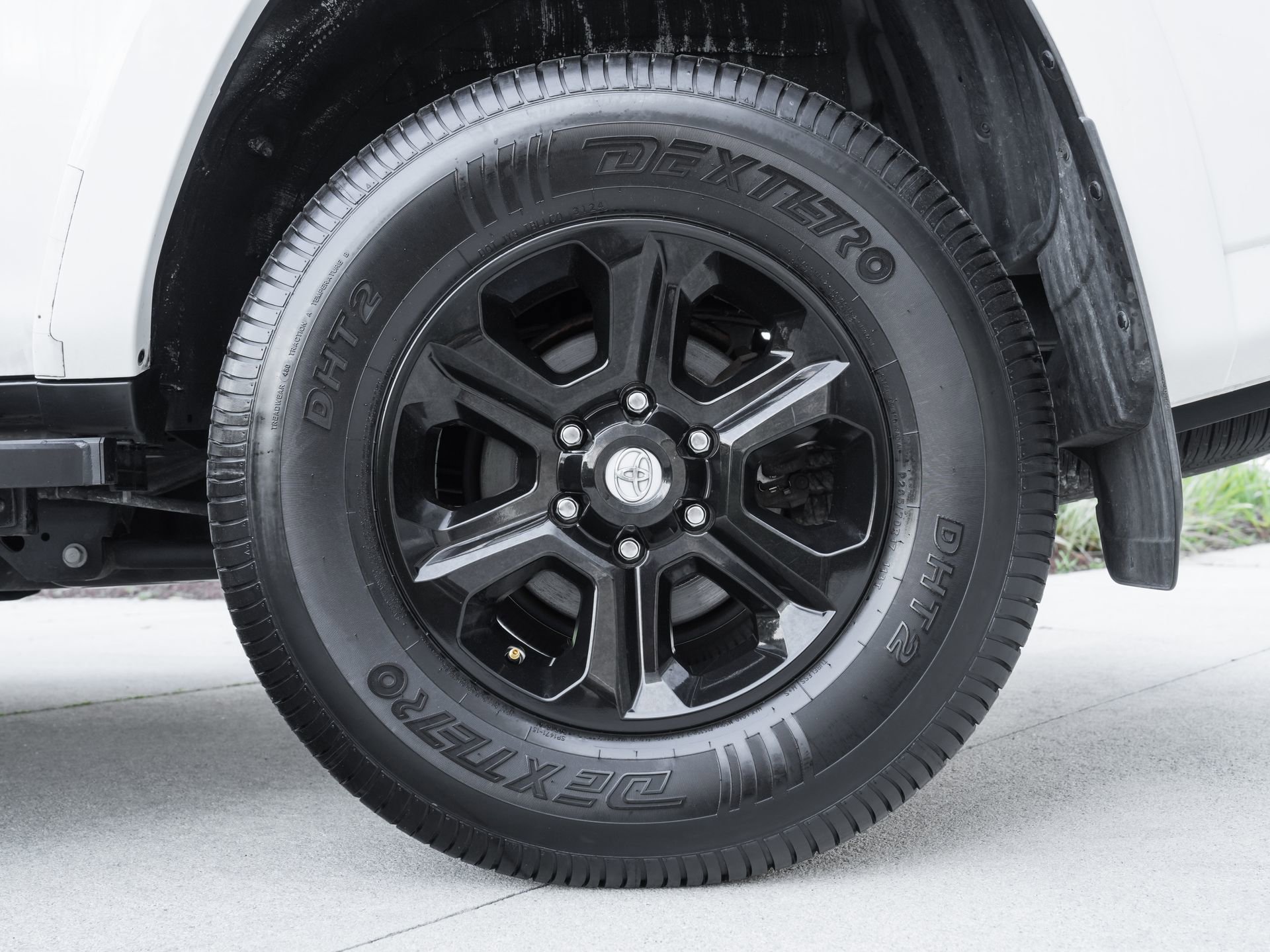 Used 2018 Toyota 4Runner SR5 RWD image 28
