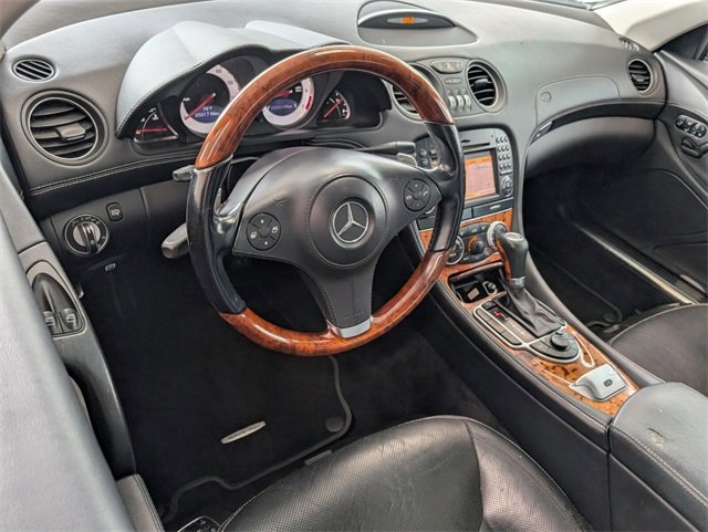 Used 2011 Mercedes-Benz SL 550 image 7