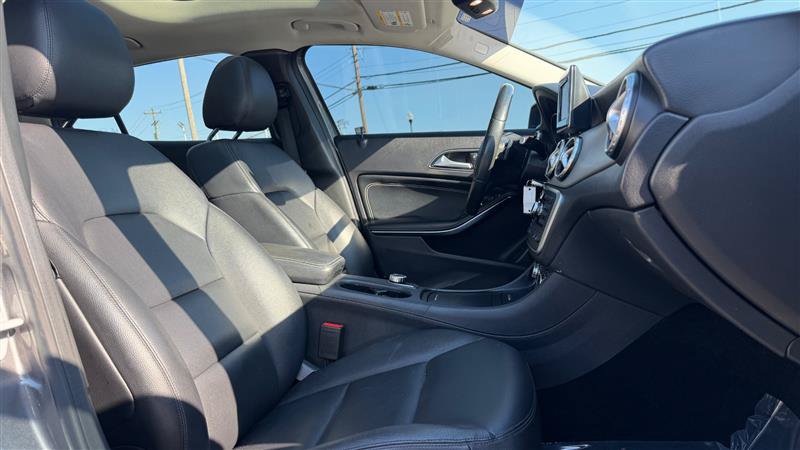 Used 2015 Mercedes-Benz GLA 250 4MATIC image 35