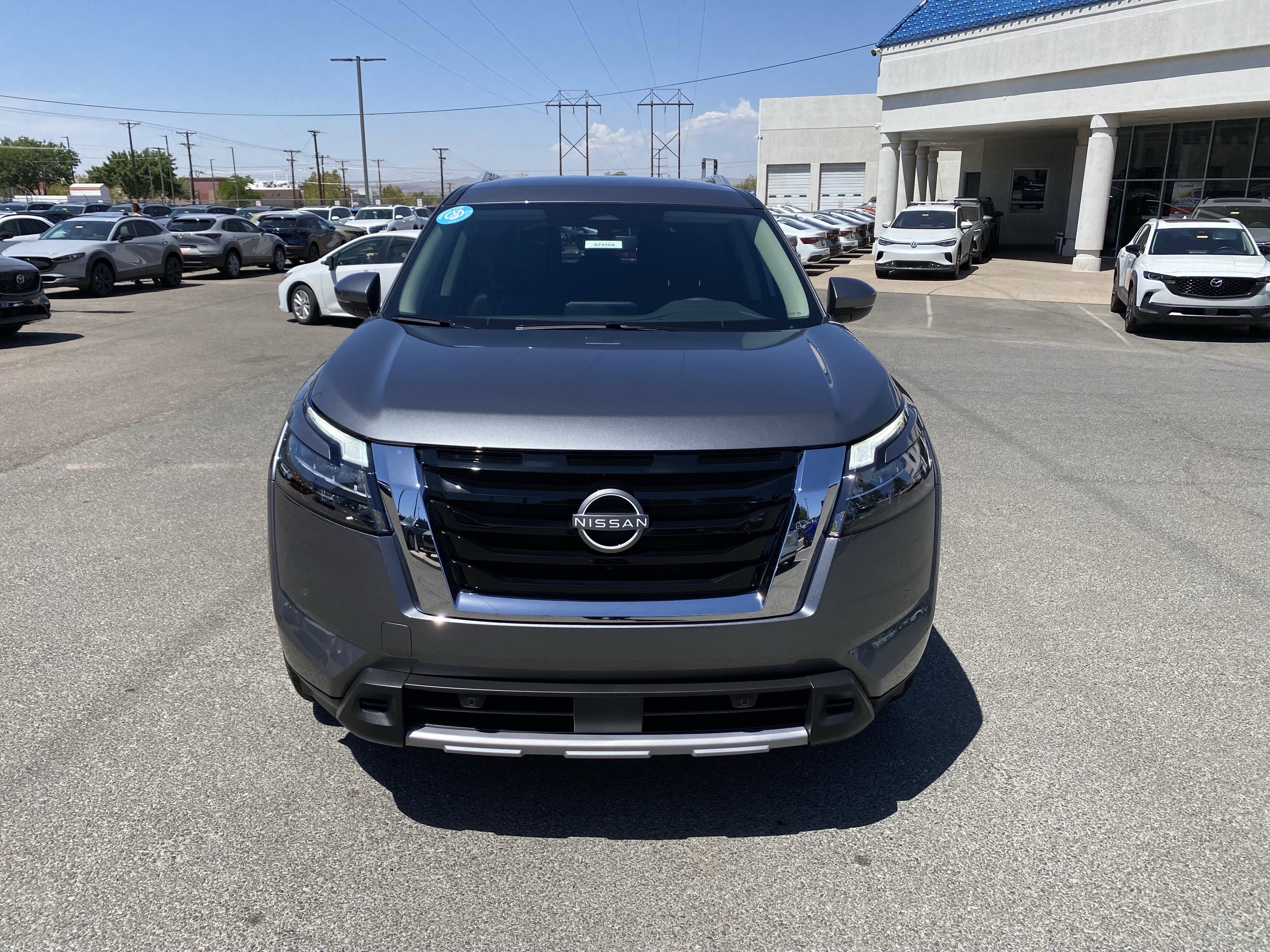 Used 2025 Nissan Pathfinder SL w/ Cargo Package AWD/4WD image 43