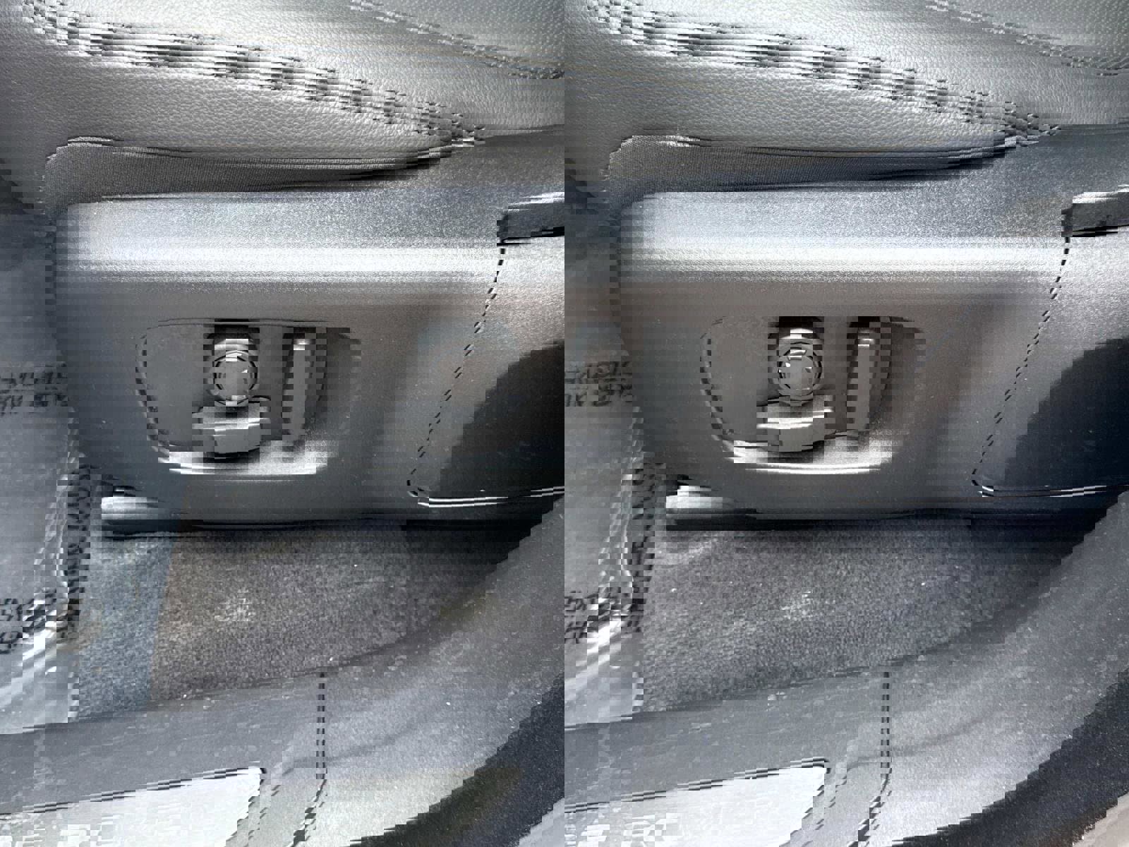 Certified 2025 Land Rover Range Rover Velar Dynamic SE image 19