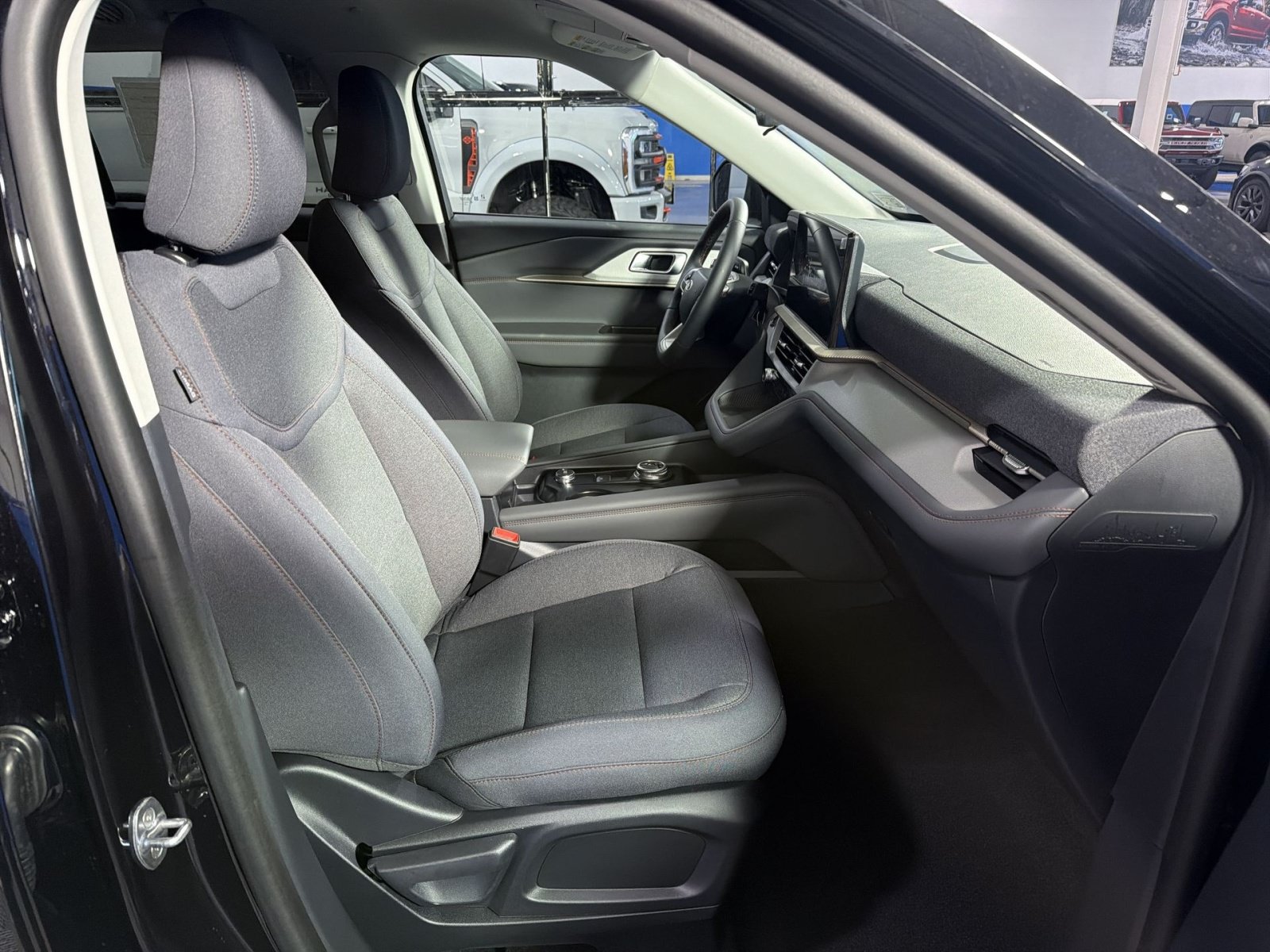 New 2026 Ford Explorer Active AWD/4WD image 22