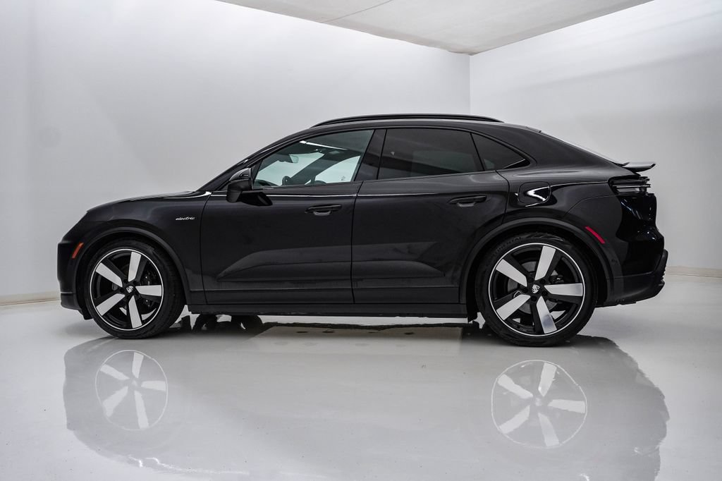 Certified 2025 Porsche Macan 4S Electric AWD/4WD video 2