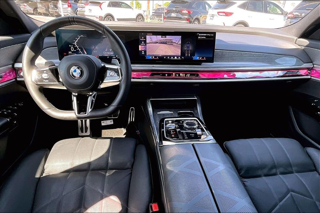 Used 2024 BMW 740i RWD image 18