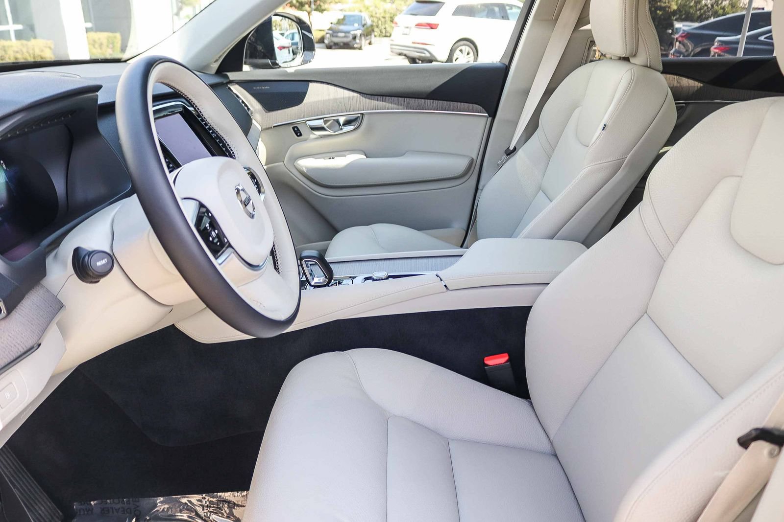 Used 2025 Volvo XC90 T8 Plus w/ Protection Package Premier AWD/4WD image 20