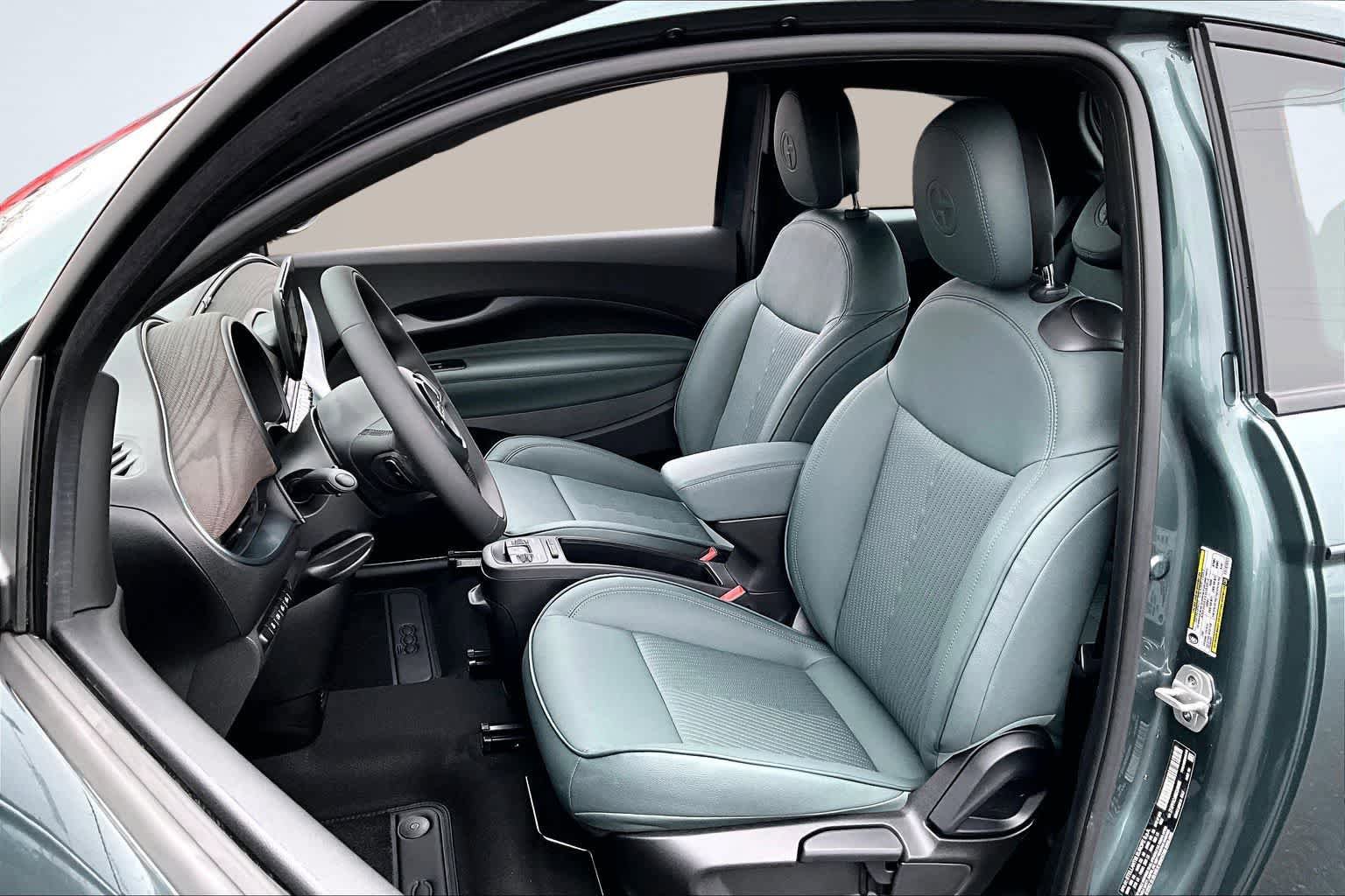 New 2025 FIAT 500 e image 11