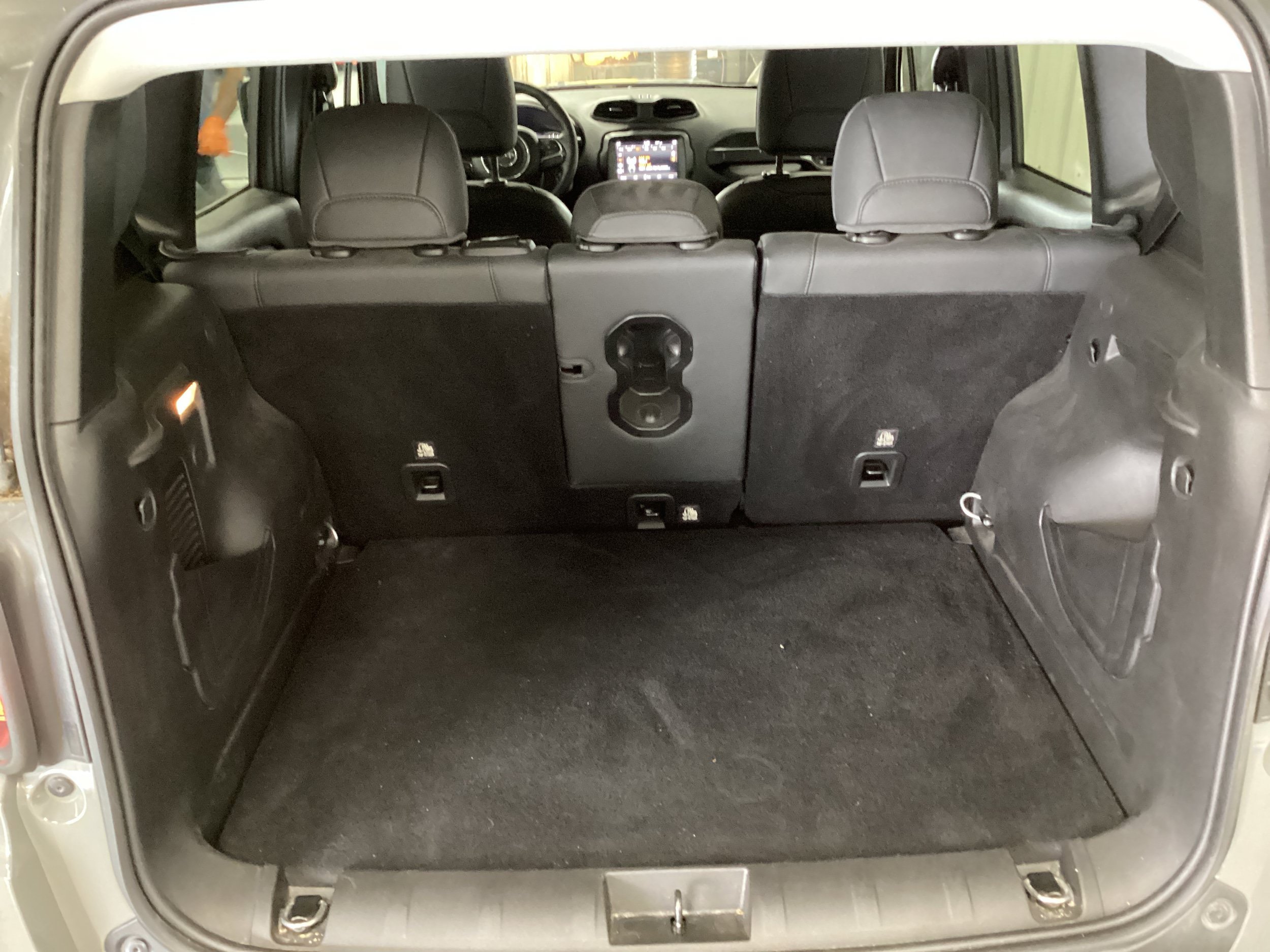 Used 2022 Jeep Renegade Limited AWD/4WD image 5