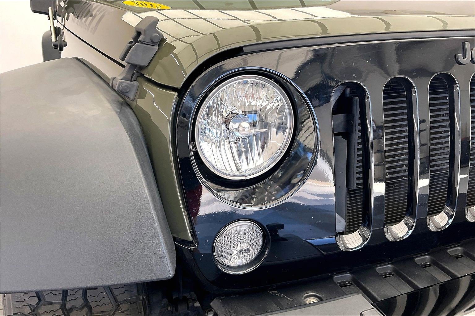 Used 2015 Jeep Wrangler Sport AWD/4WD image 26