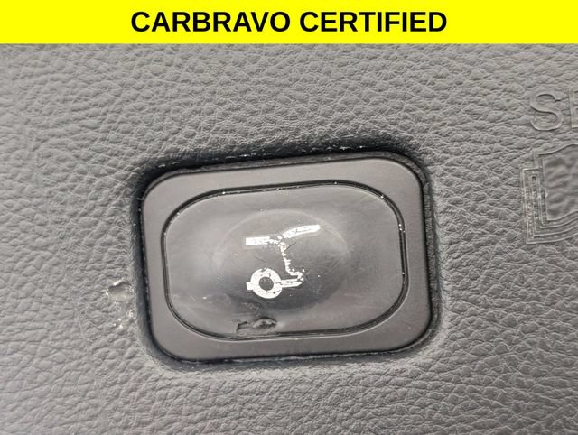 Used 2022 Ford Edge Titanium w/ Equipment Group 301A AWD/4WD image 30