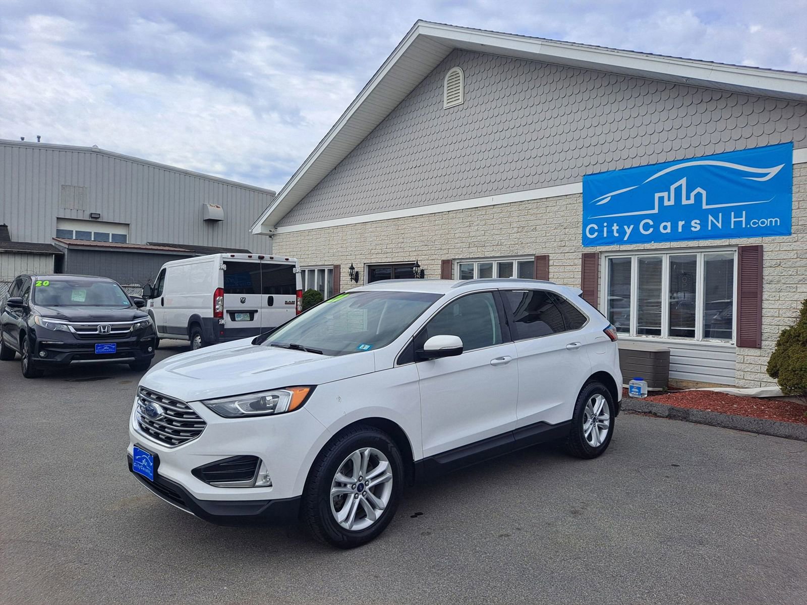 Used 2020 Ford Edge SEL image 1