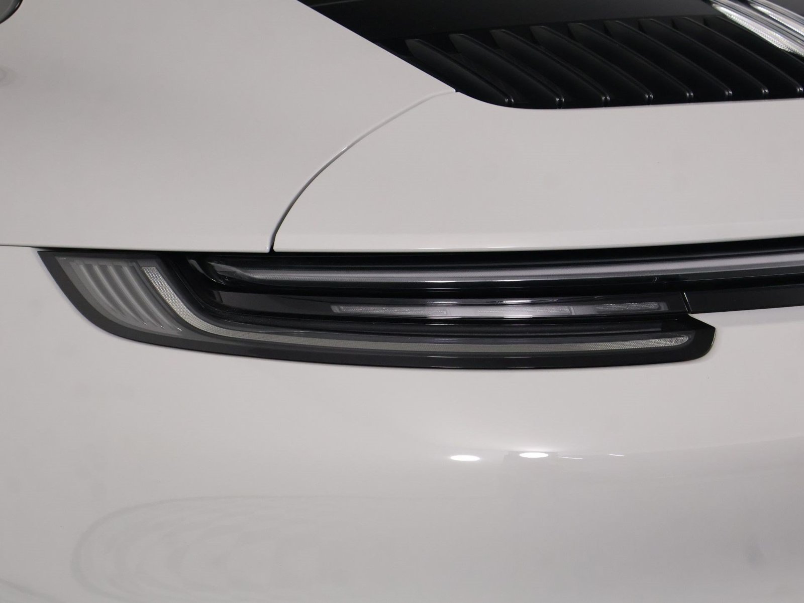 Certified 2024 Porsche 911 Carrera RWD image 21