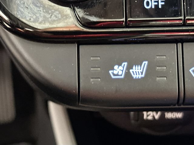 Used 2024 Hyundai Elantra Limited FWD image 19