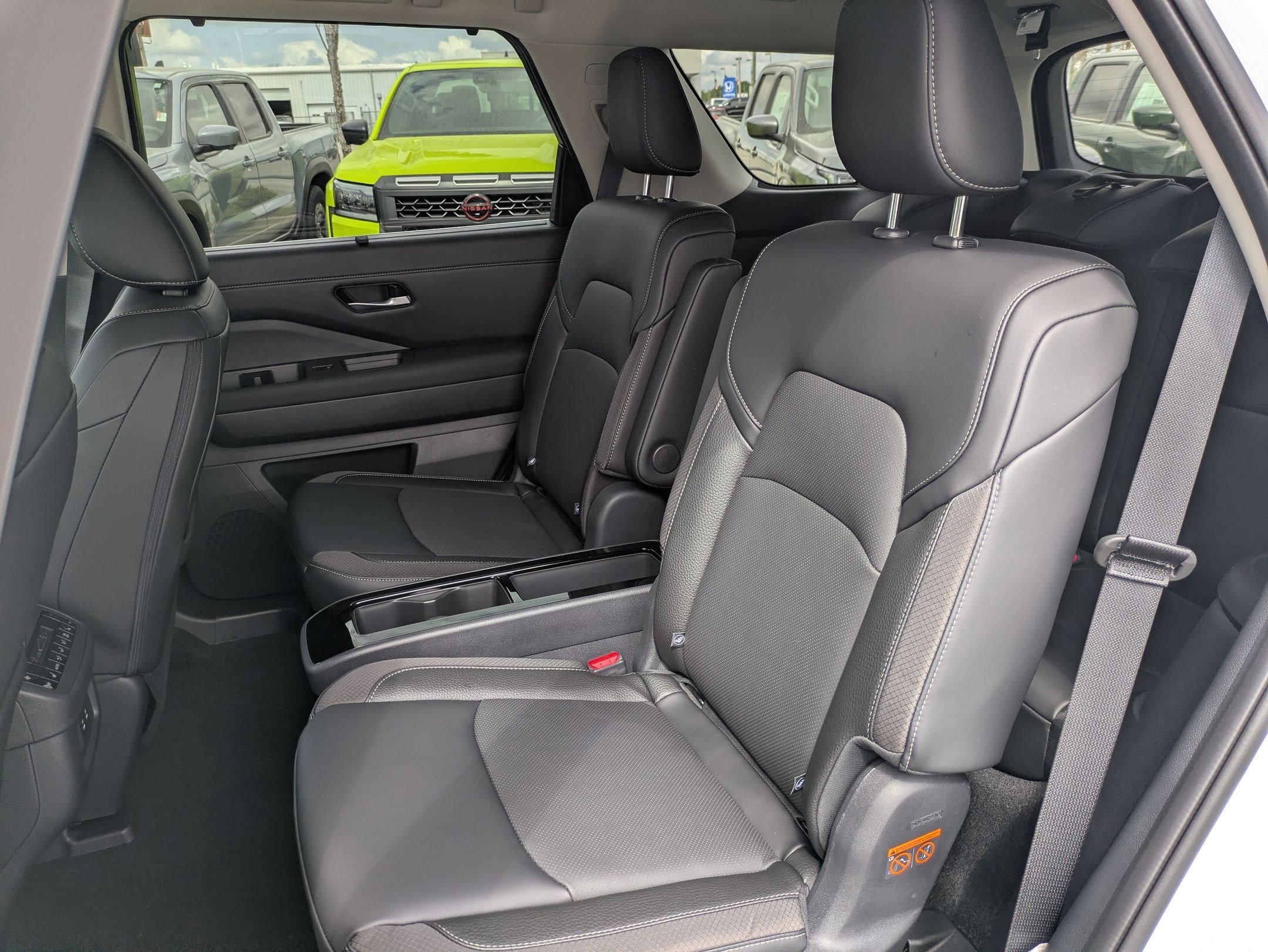New 2026 Nissan Pathfinder SL FWD image 26