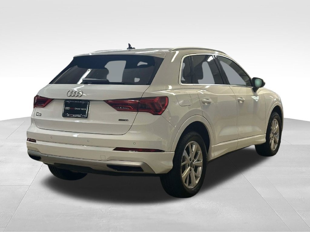 Used 2023 Audi Q3 2.0T Premium w/ Convenience Package AWD/4WD image 7