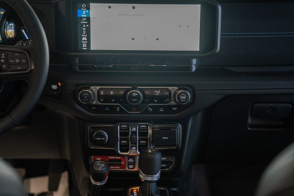 New 2025 Jeep Wrangler Unlimited Rubicon 4xe image 20