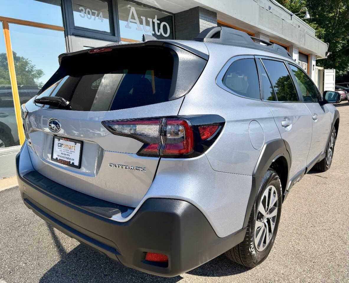 Used 2025 Subaru Outback Premium AWD/4WD image 10
