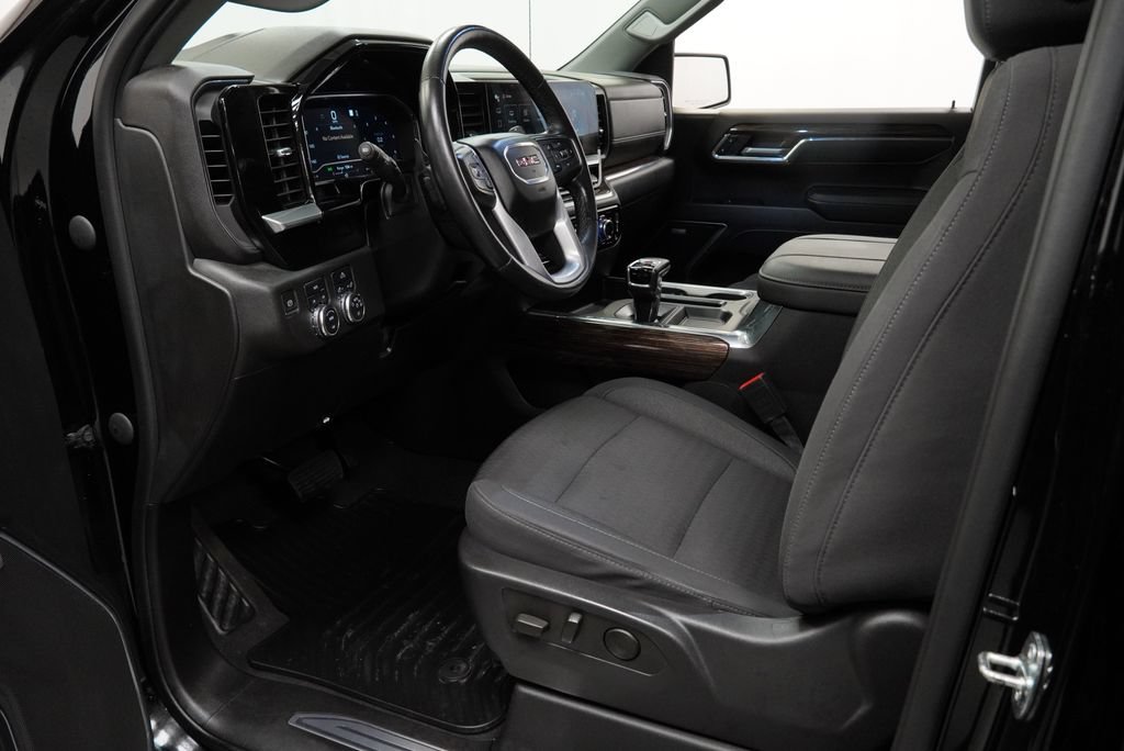Used 2023 GMC Sierra 1500 Elevation w/ Preferred Package AWD/4WD image 10