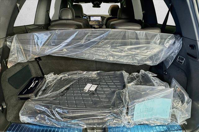 New 2026 Mercedes-Benz GLS 580 4MATIC image 24