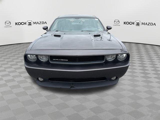 Used 2014 Dodge Challenger SXT Plus RWD image 2