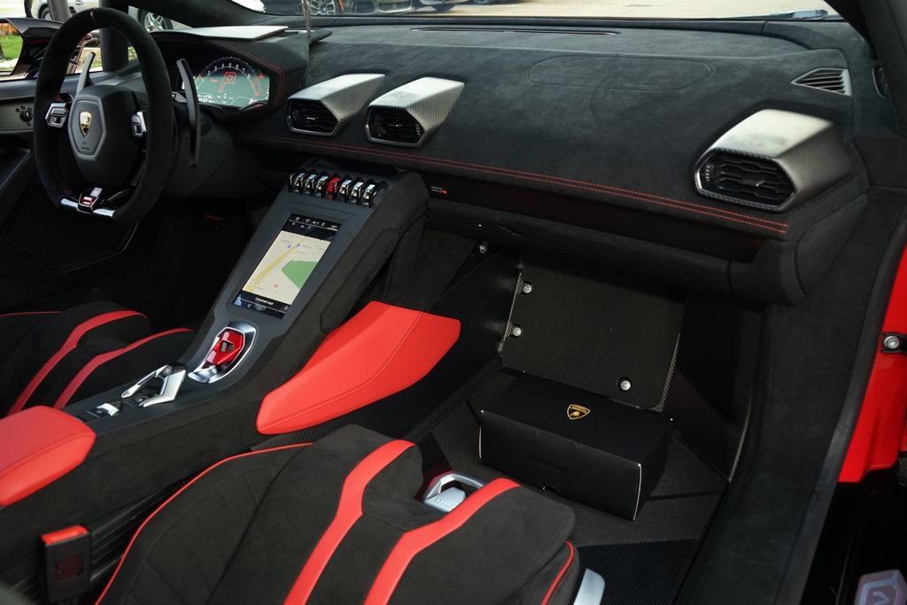 Used 2023 Lamborghini Huracan STO image 18