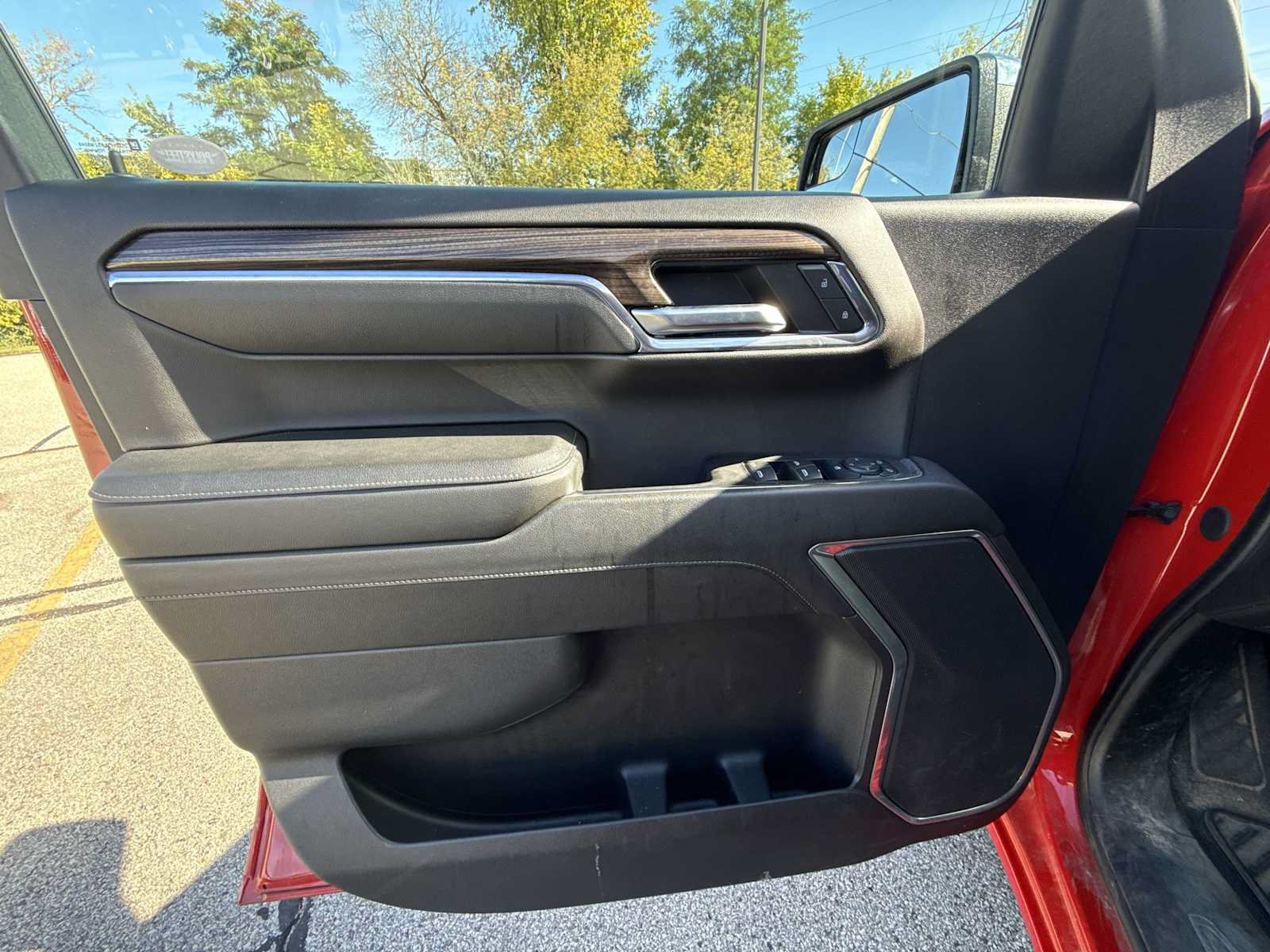 Certified 2024 Chevrolet Silverado 1500 LT AWD/4WD image 21