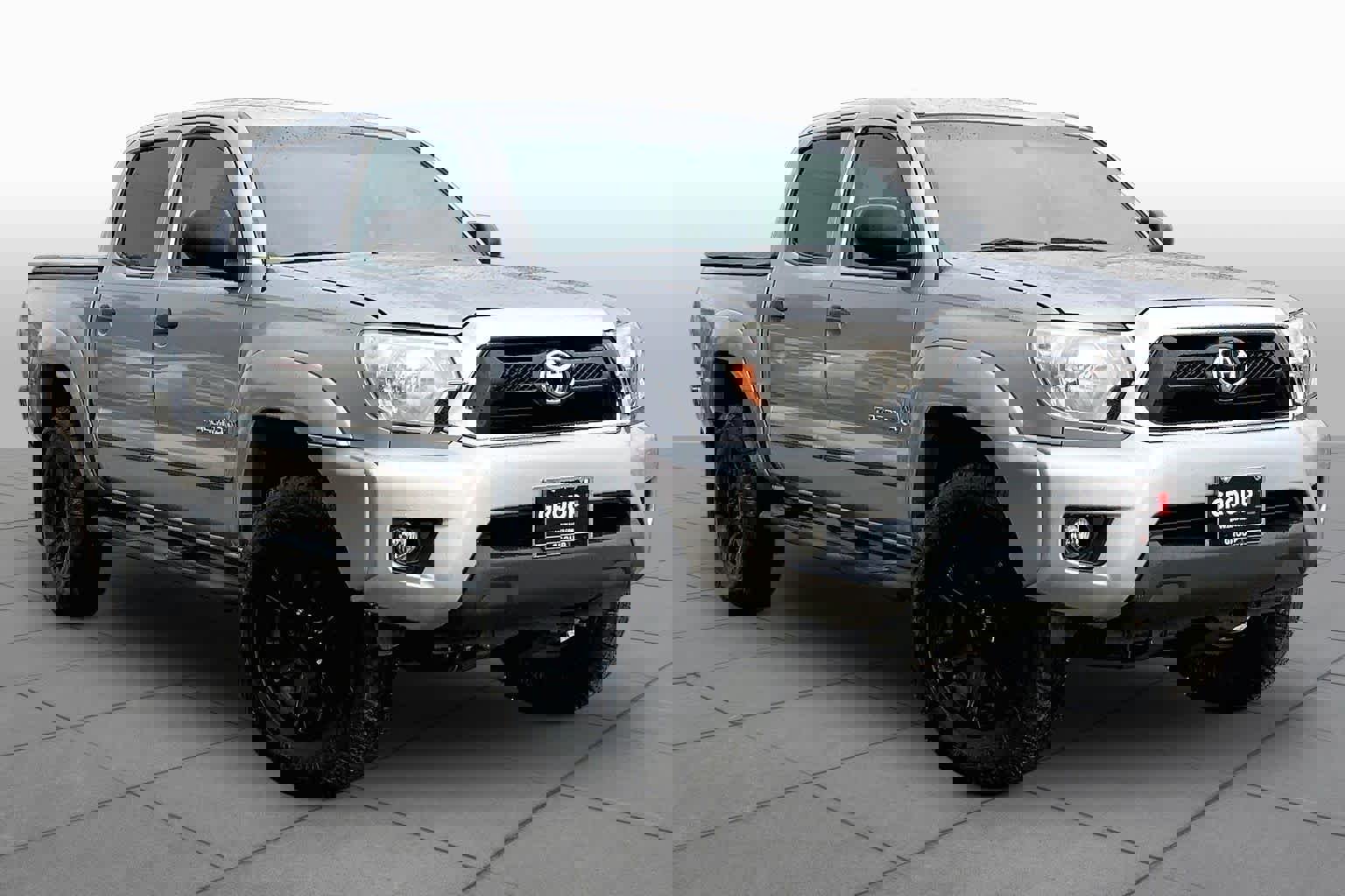 Used 2015 Toyota Tacoma PreRunner w/ SR5 Package RWD image 2