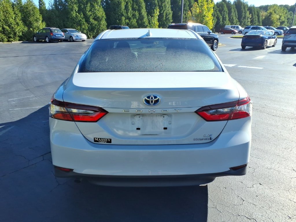 Used 2023 Toyota Camry LE FWD image 5