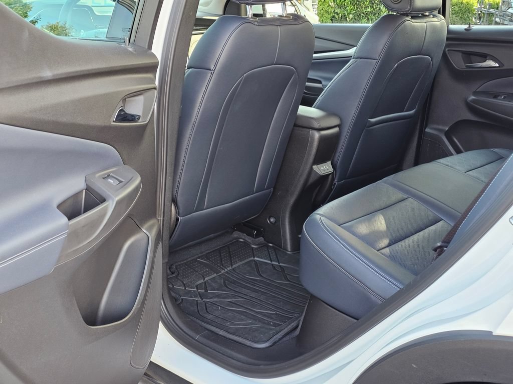 Used 2023 Chevrolet Bolt EUV LT FWD image 18