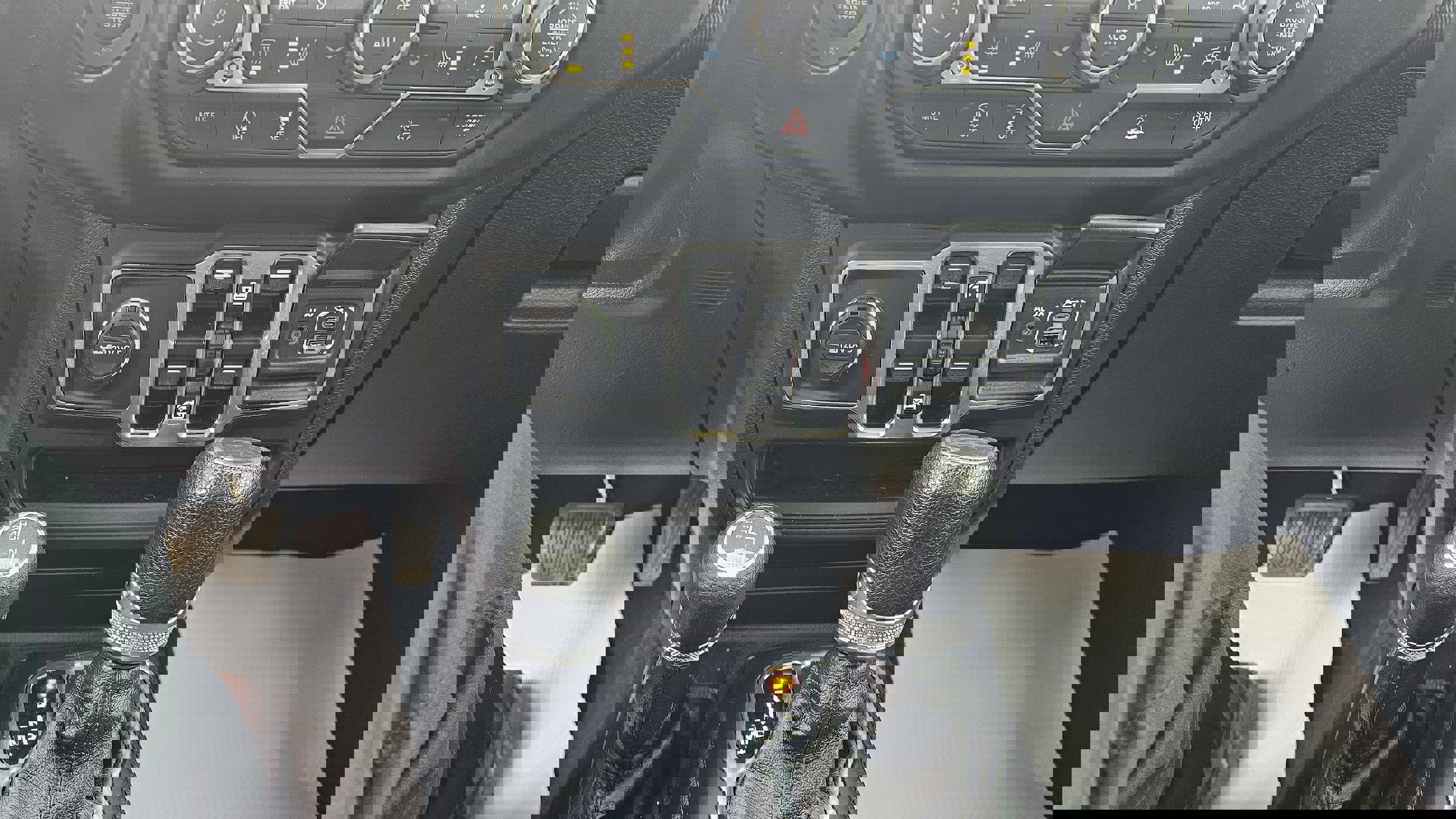 Used 2021 Jeep Gladiator Willys image 25