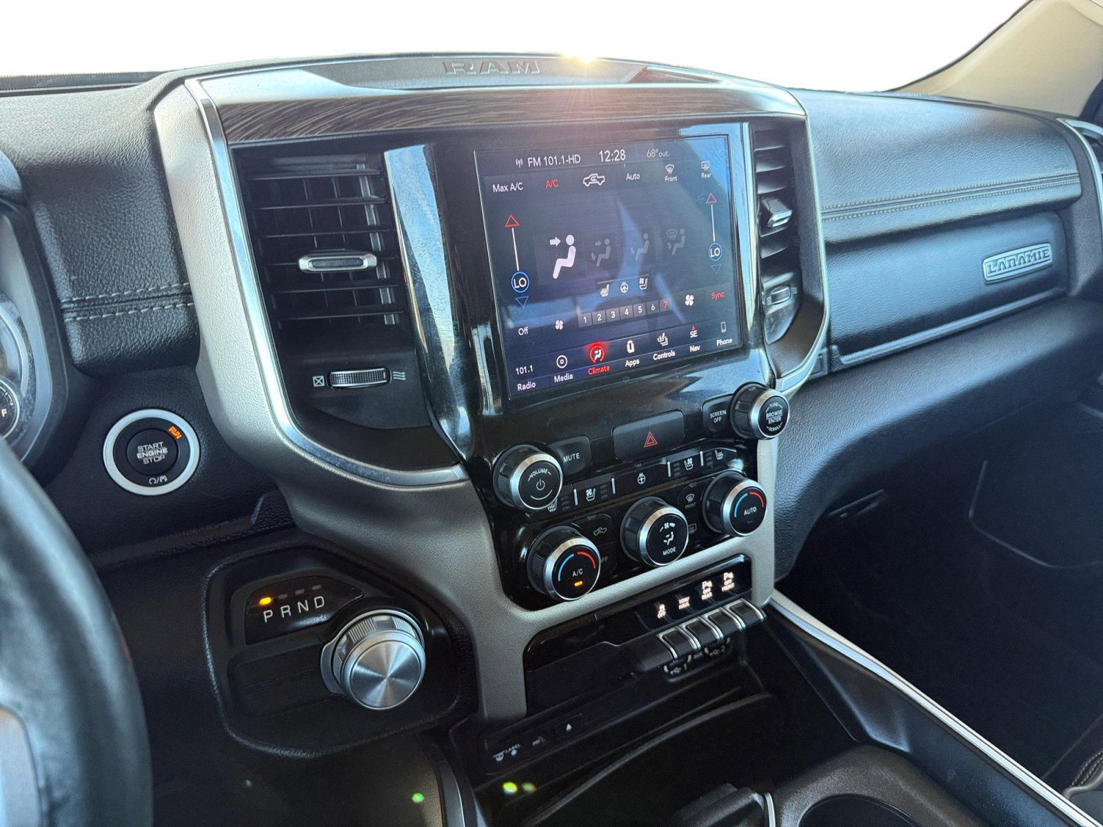 Used 2019 RAM 1500 Laramie RWD image 15