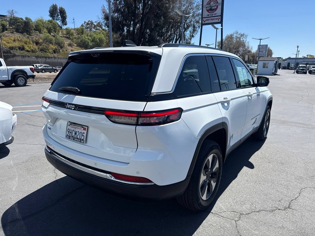Used 2022 Jeep Grand Cherokee Limited 4xe w/ Luxury Tech Group II AWD/4WD image 10