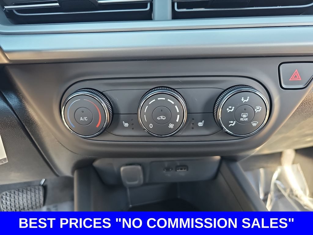 New 2026 Chevrolet Trax RS w/ Sunroof Package FWD image 20