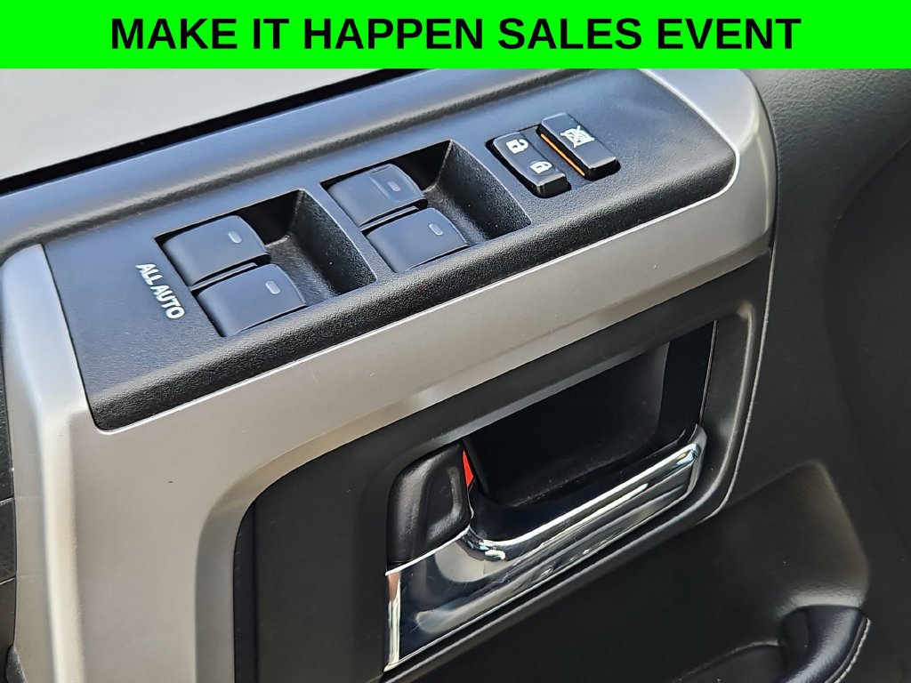Used 2021 Toyota 4Runner SR5 AWD/4WD image 12