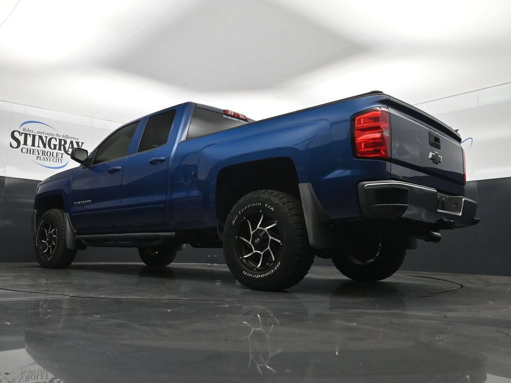 Used 2018 Chevrolet Silverado 1500 LT w/ All Star Edition AWD/4WD image 30