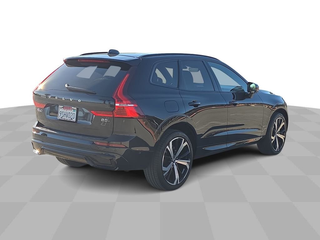 Used 2025 Volvo XC60 B5 Ultra w/ Protection Package Premier image 8