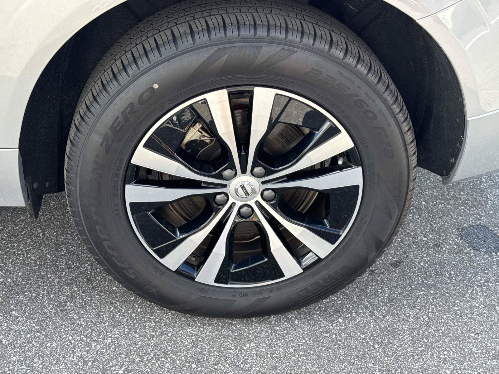 Used 2025 Volvo XC60 T8 Core w/ Protection Package Premier AWD/4WD image 21