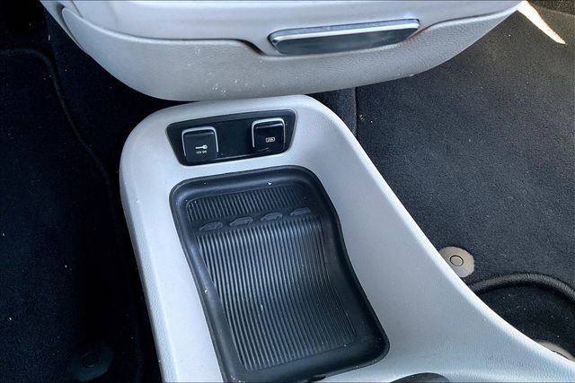 Used 2020 Chrysler Pacifica Touring-L image 33