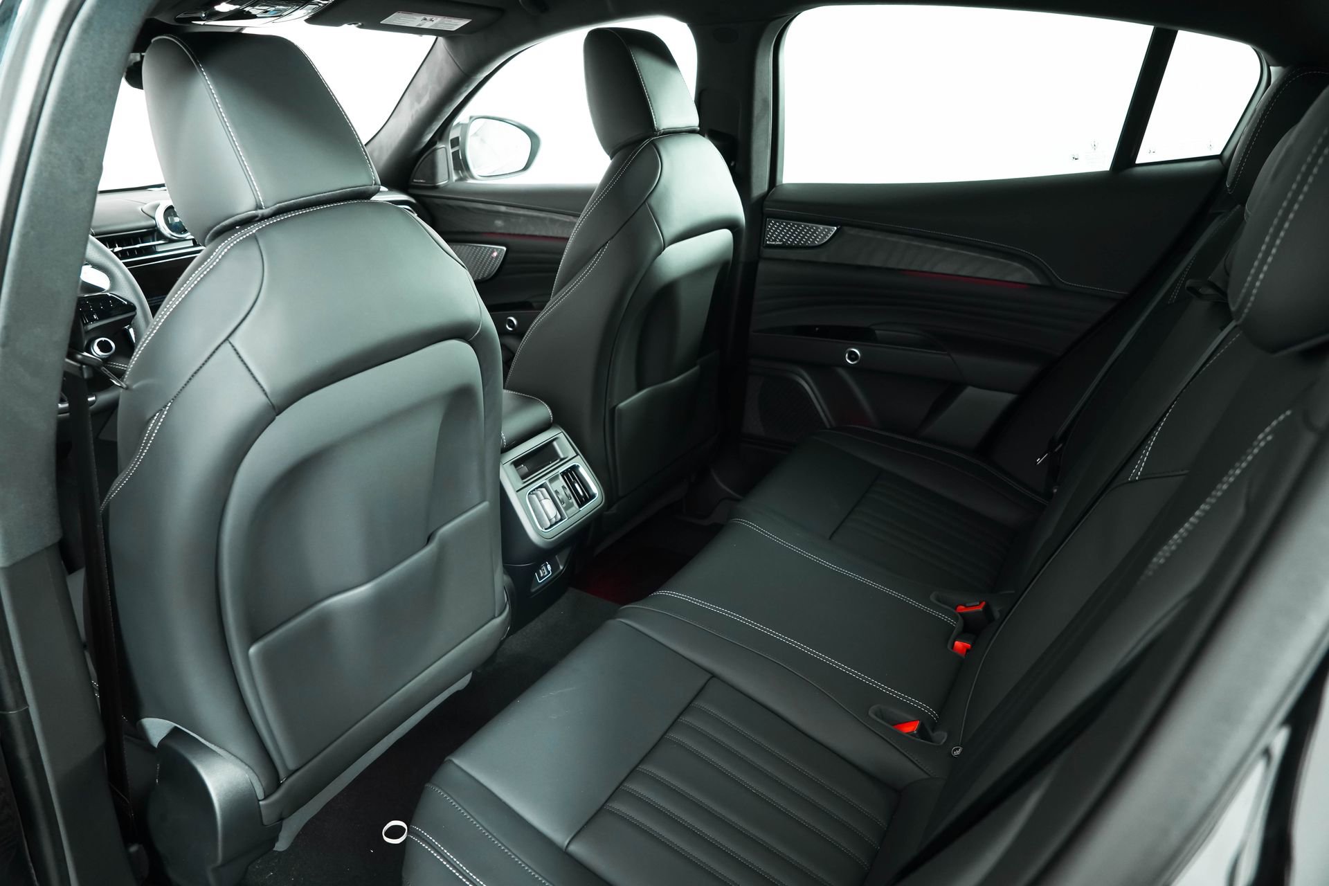 New 2025 Maserati Grecale Modena image 35