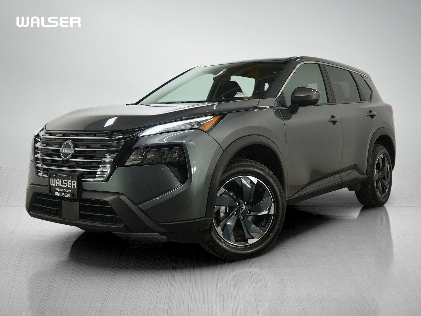 Used 2025 Nissan Rogue SV image 1