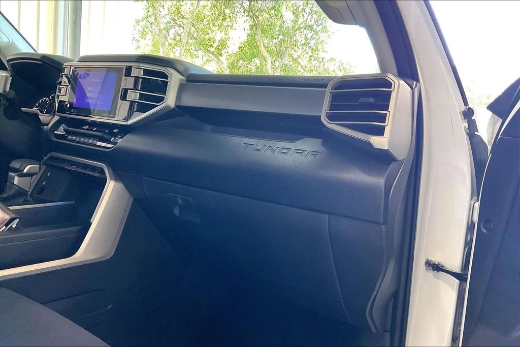 Used 2022 Toyota Tundra SR5 AWD/4WD image 23